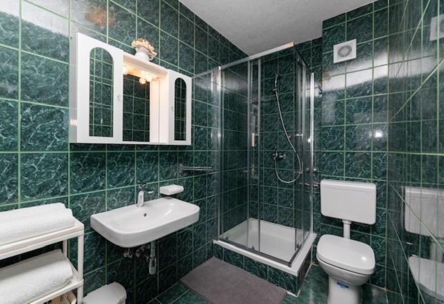Apartment in Supetar with sea view terrace air conditioning W-LAN 3553-1 - image 22