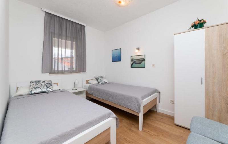 Apartment in Supetar with sea view terrace air conditioning W-LAN 3553-1 - image 35