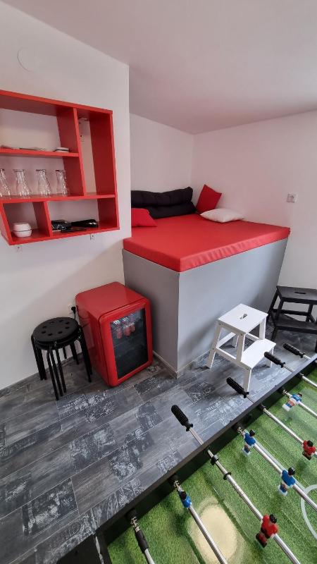 Old Town House with parking & game room - image 14