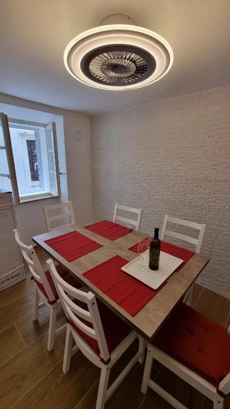 Old Town House with parking & game room - image 15