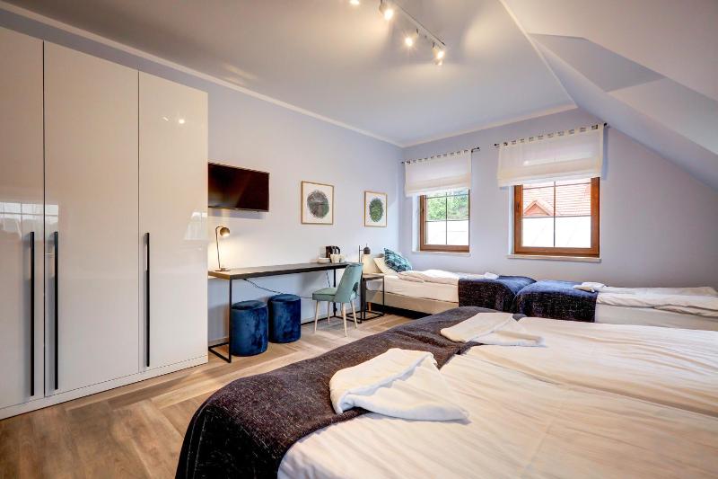 Quadruple Room image 3