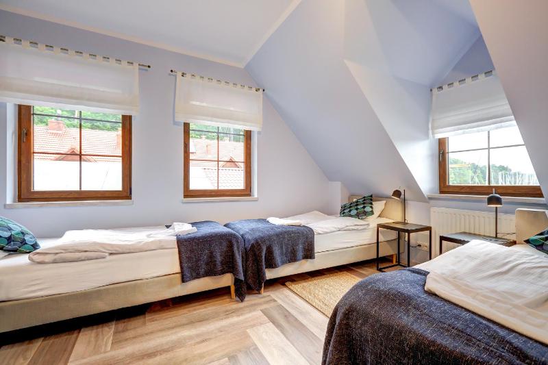 Quadruple Room image 4