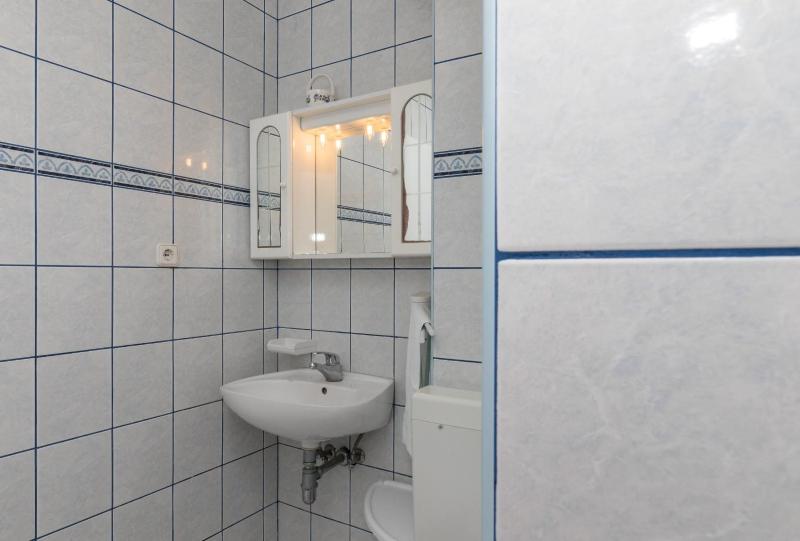 Apartment in Supetar with sea view balcony air conditioning W-LAN 3553-3 - image 3