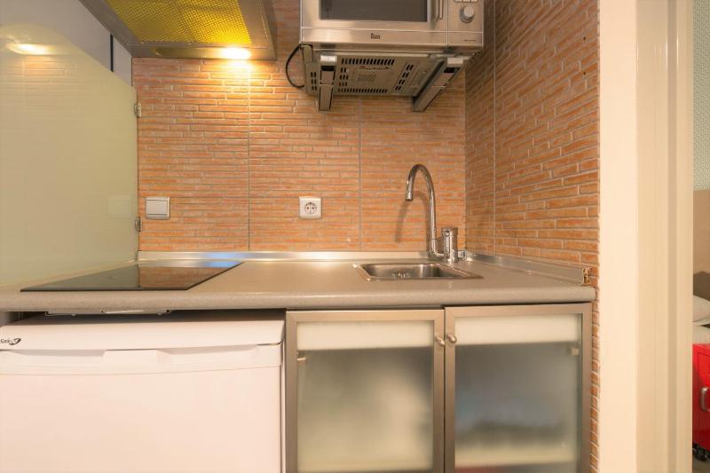 Studio Apartment Interior IV image 4