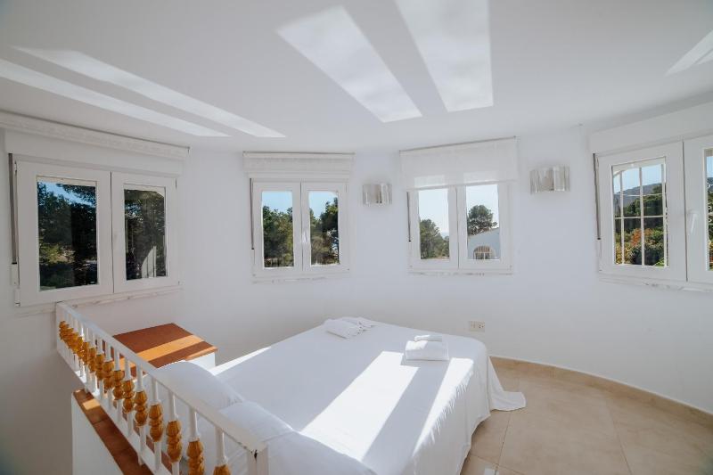 Villa Benicuco 24 - PlusHolidays - image 26
