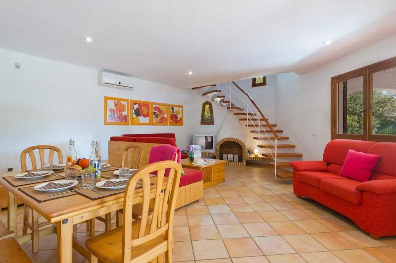 Gerard Villa Cala Blanca - image 13
