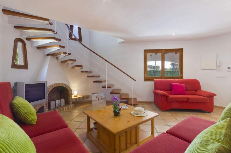 Gerard Villa Cala Blanca - image 9