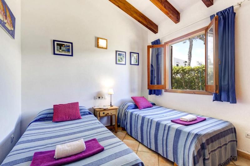 Gerard Villa Cala Blanca - image 34