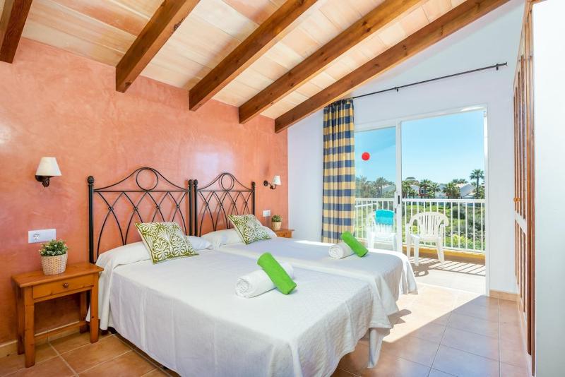 VILLA CAMPETS - image 15