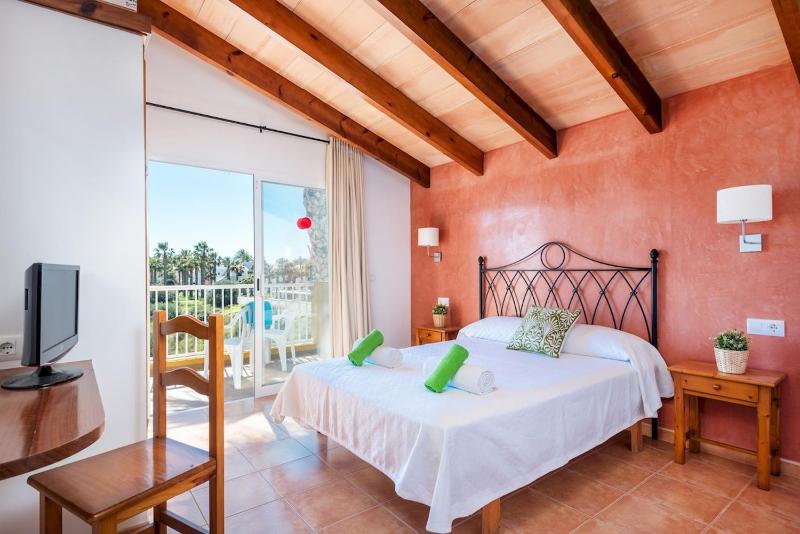 VILLA CAMPETS - image 11