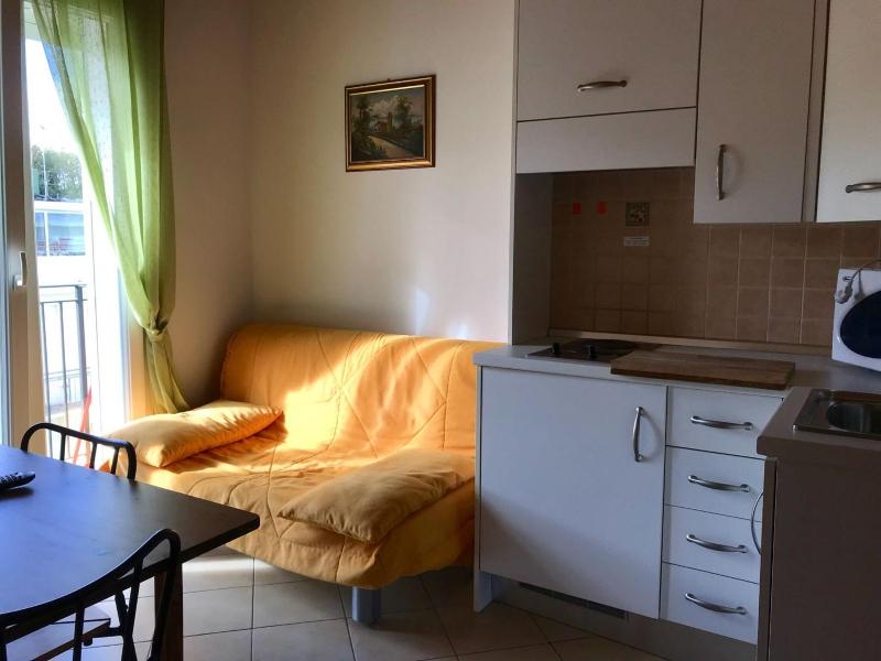 Studio Apartment image 4