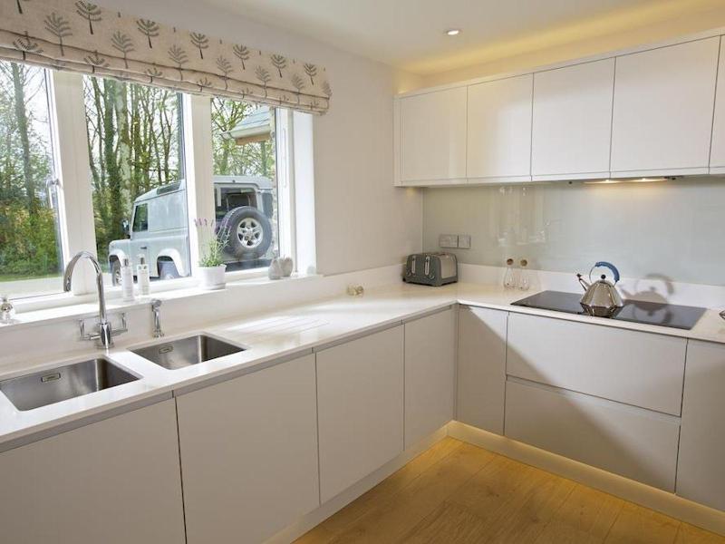 3 The Drive Hillfield Village - image 4