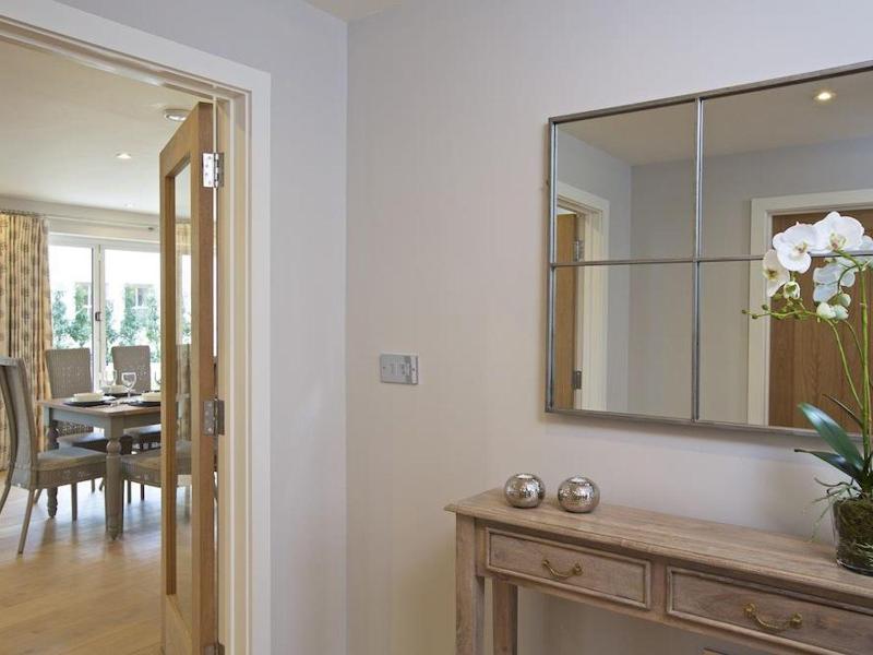 3 The Drive Hillfield Village - image 20