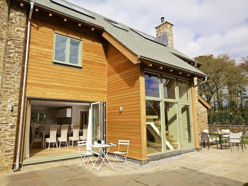 3 The Drive Hillfield Village - image 34