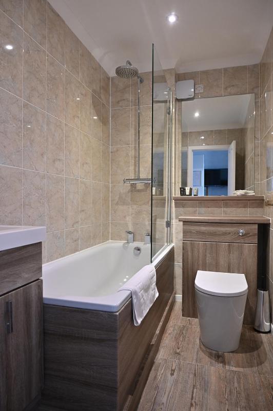 Standard Double or Twin Room with Sea View image 4