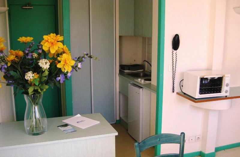 Apartment (2 Adults + 1 Child) image 3