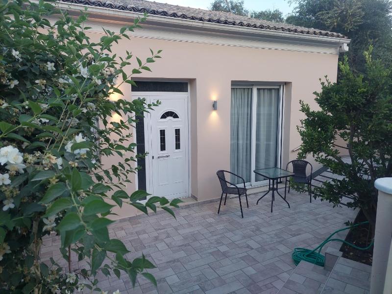 Two-Bedroom House image 4
