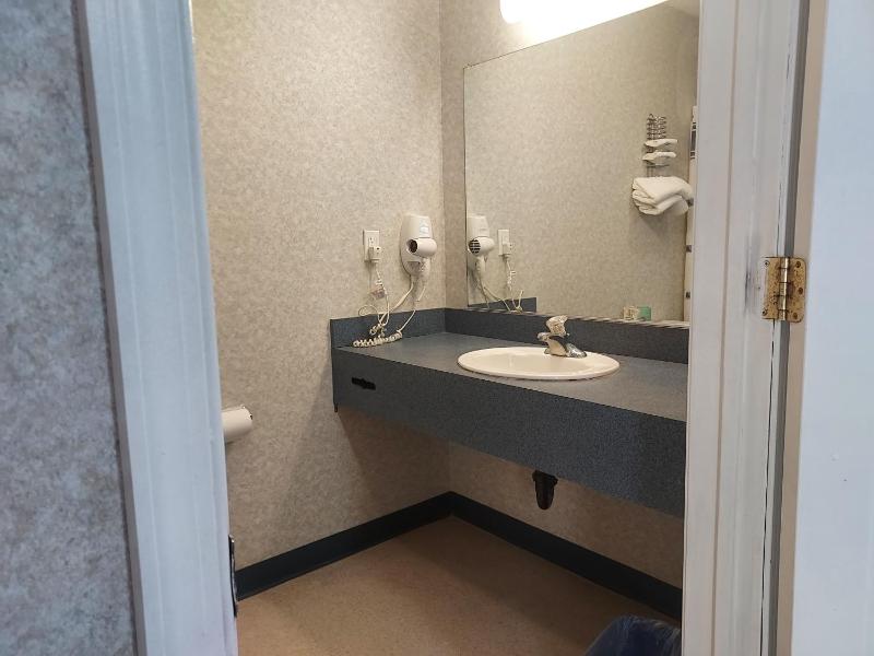 2 Queen Beds with Kitchenette	 image 3