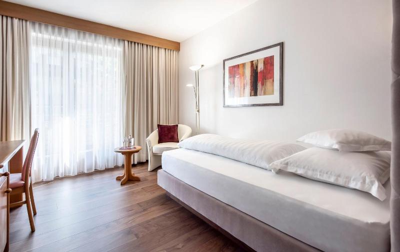 Single Room image 4