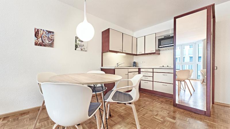One-Bedroom Apartment image 3
