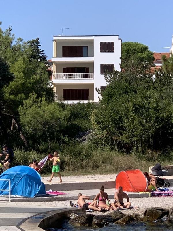 Apartment with Sea View image 3