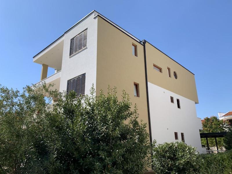 Apartment with Sea View image 2