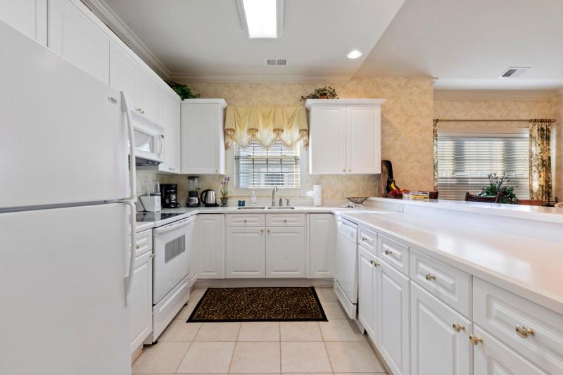 Stunning 3BR Condo Magnolia Point - image 15