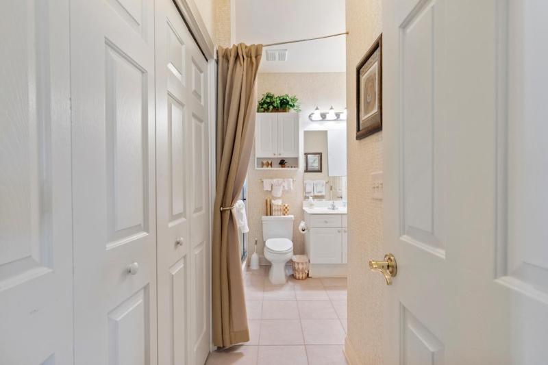 Stunning 3BR Condo Magnolia Point - image 14