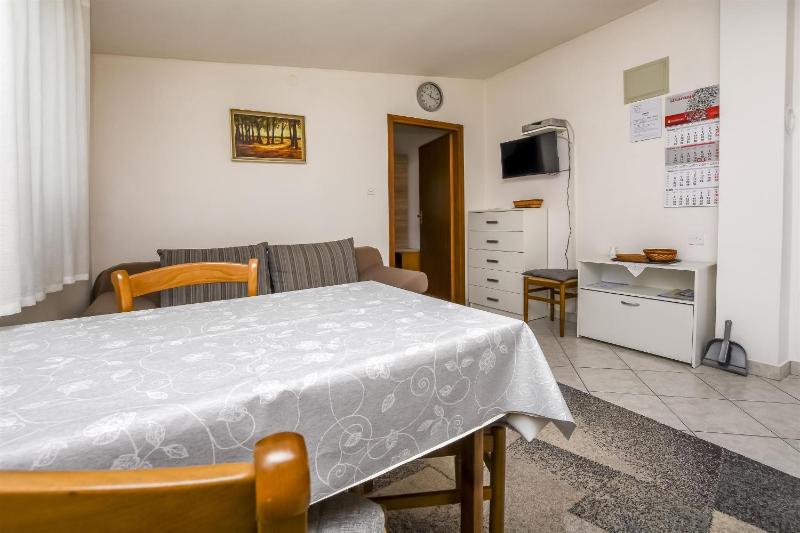 Apartment Kucinic - image 19