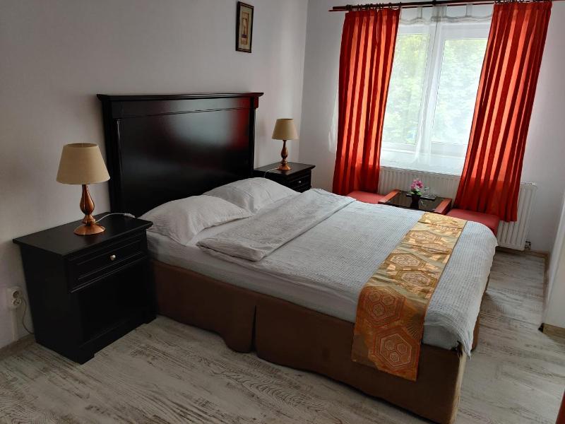 Double Room with Balcony image 1
