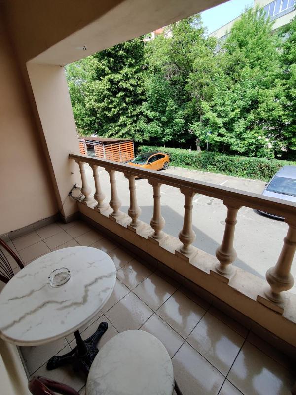 Double Room with Balcony image 2