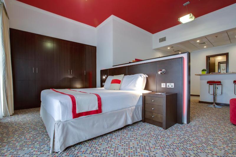Studio Apartment - Non Smoking - King - 20% off F&B and Laundry image 4