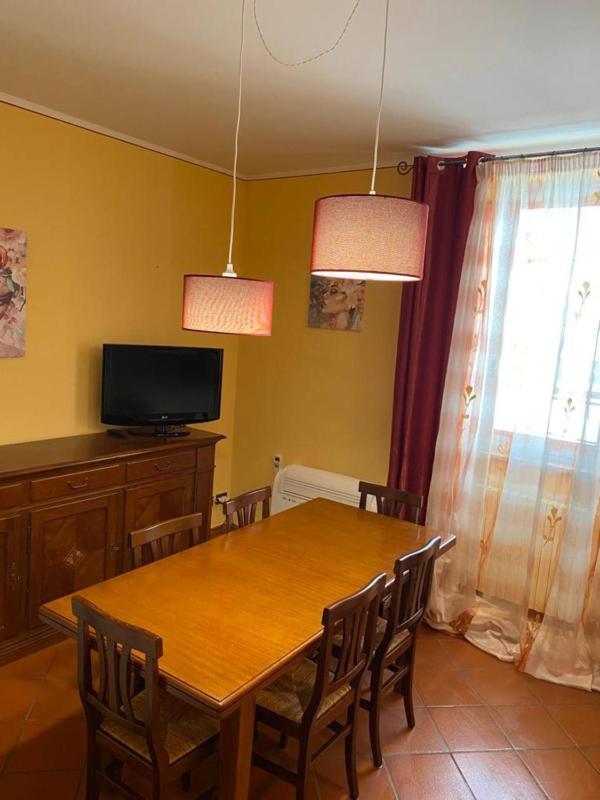 One-Bedroom Apartment image 3