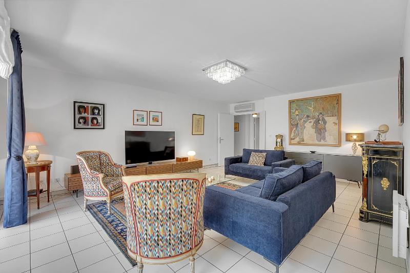 LES JARDINS DE L'OLYMPE - Appartement lumineux de 137m2 - image 6