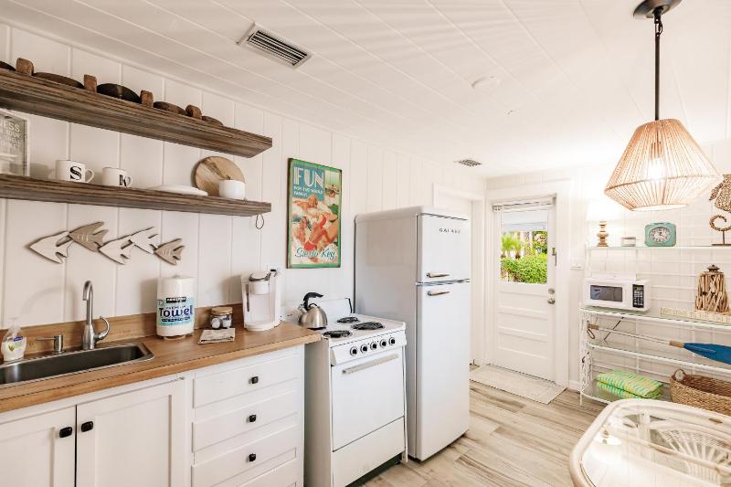 Siesta Key Island Rentals - image 43