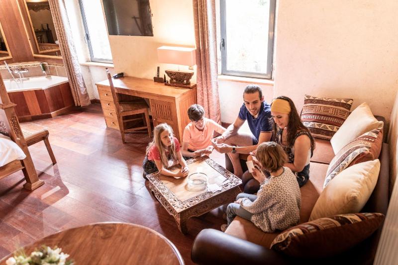 Junior Suite with Spa Access image 3