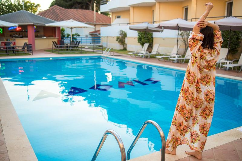 Adonis Hotel - image 21