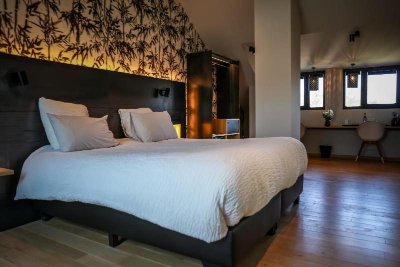 Deluxe Double or Twin Room with Garden View image 3
