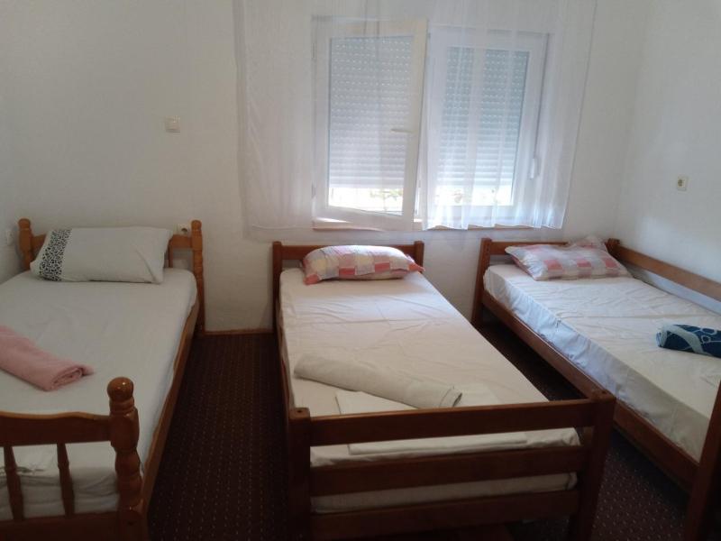 One-Bedroom Apartment image 1
