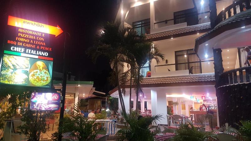 La Capannina Hotel Patong - image 8