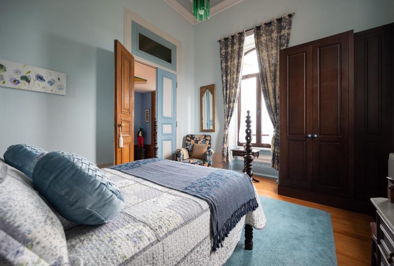Deluxe Suite with Sea View image 4