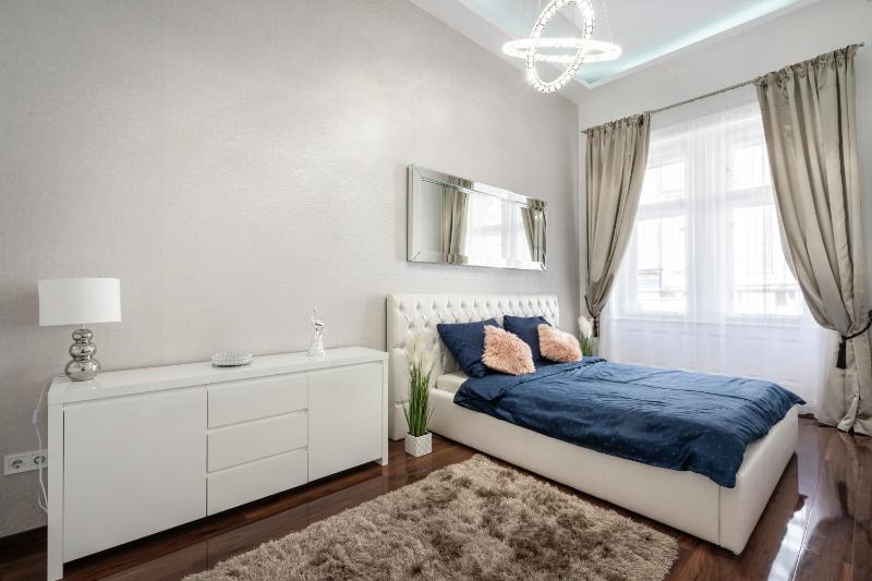 Amaizing apartment in the center - image 7
