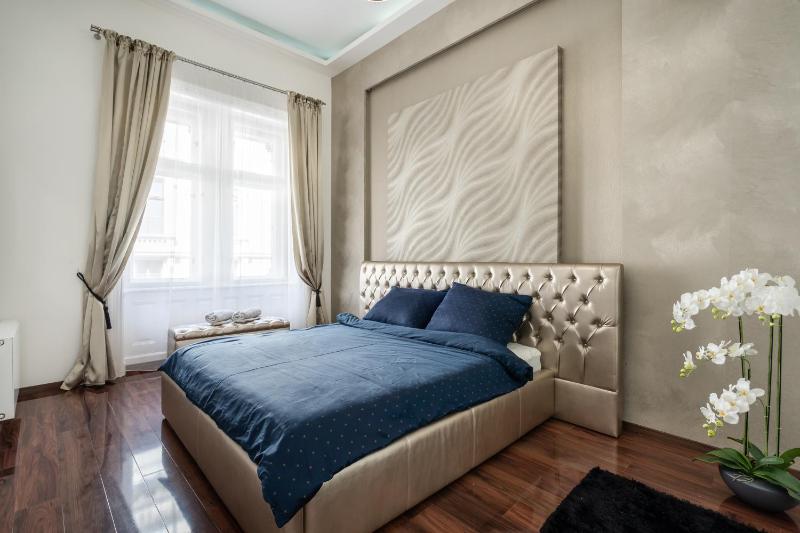 Amaizing apartment in the center - image 13