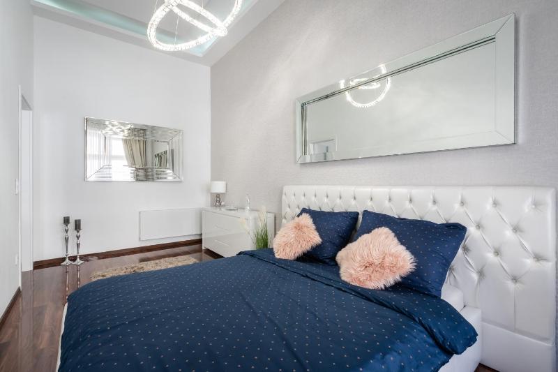 Amaizing apartment in the center - image 14