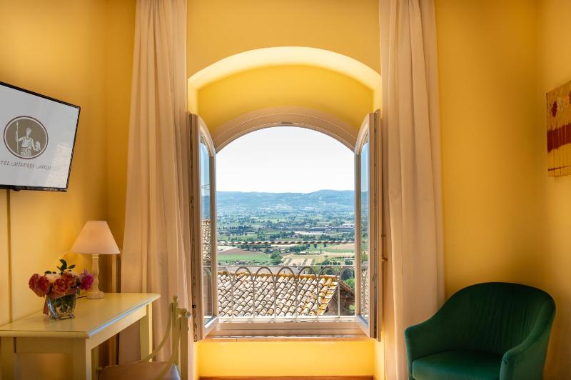 Hotel Minerva - image 10