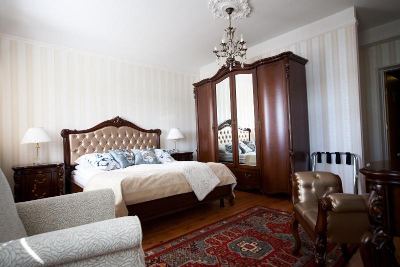 Superior Double with Balcony - No Pets Allowed image 4