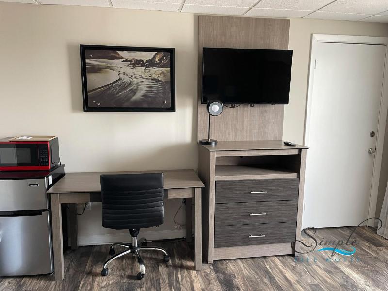 Simple Life Motel - image 16