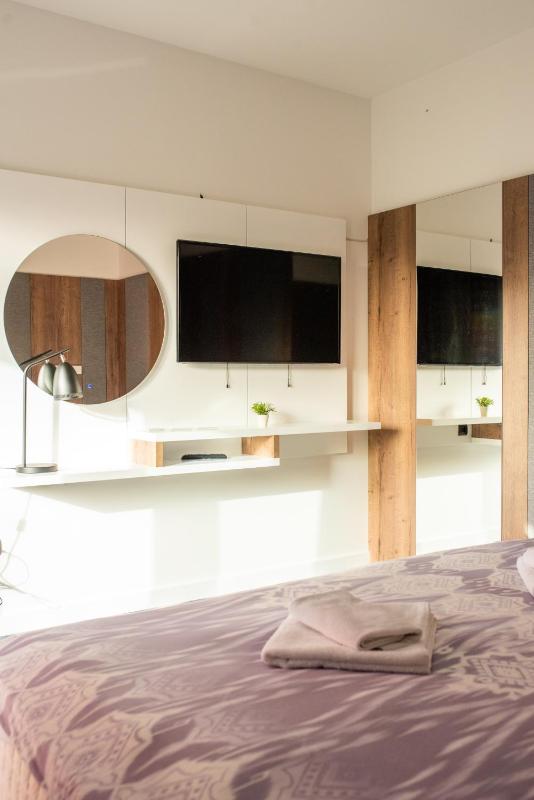 Double Room with Terrace image 3