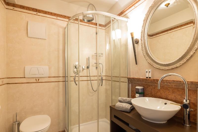 Single Room image 1