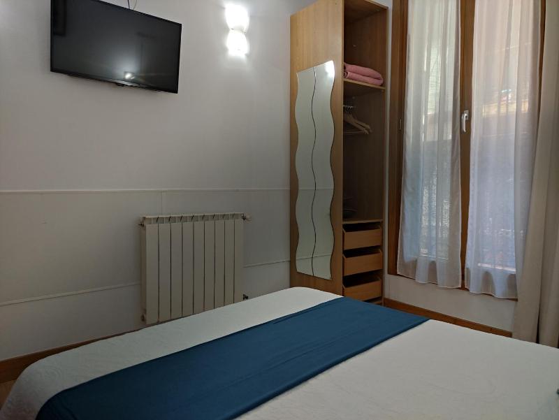 Pension AlojaDonosti - image 14